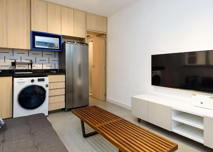 Omar do Rio - JN 205 Moderno Qto&Sala, 200mbps Internet Fibra Ótica, Alexa Echo Dot, Smart TV a 100 metros da Praia de Ipanema, 450 metros da Praia de Copacabana, próximo ao Metrô General Osório